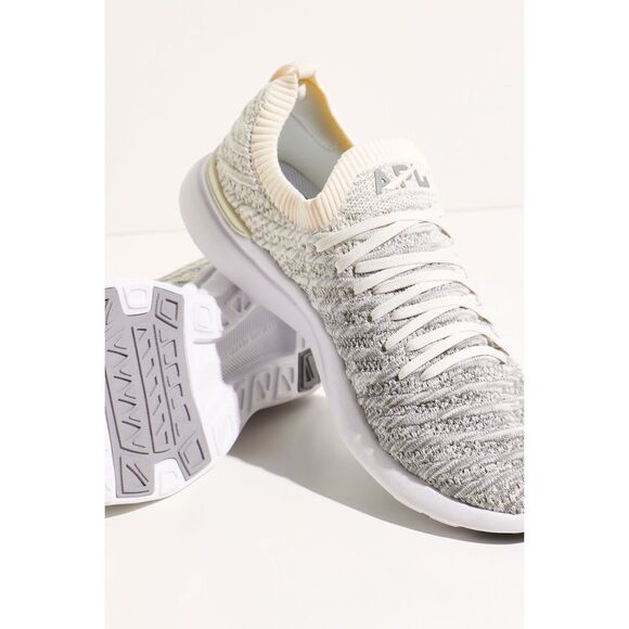Free People x APL Techloom Wave Trainers Sneakers Pristine/Heather Grey/Ombre - Picture 8 of 15